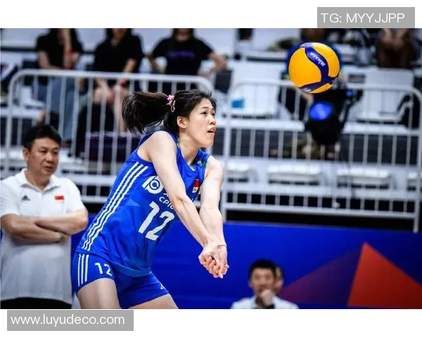 成都排球队与深圳排球队赛后复盘战术分析与表现评估 成都排球队与深圳排球队赛后复盘战术分析与表现评估