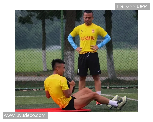 成都足球队崛起之路:从默默无闻到冠军赛的辉煌历程 成都足球队崛起之路:从默默无闻到冠军赛的辉煌历程