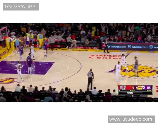 武汉网球队快攻战术揭秘:深度解析网球竞技的制胜关键 武汉网球队快攻战术揭秘:深度解析网球竞技的制胜关键