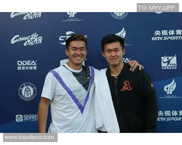 西安网球队展现默契配合助力联赛精彩表现与胜利之路 西安网球队展现默契配合助力联赛精彩表现与胜利之路