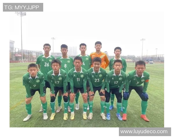 西安足球队技术解析:从战术布局到球员配合的全面探讨 西安足球队技术解析:从战术布局到球员配合的全面探讨