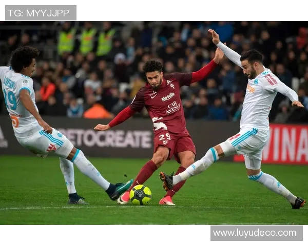 里昂主场迎战亚布雷斯特争夺法甲积分榜关键战役