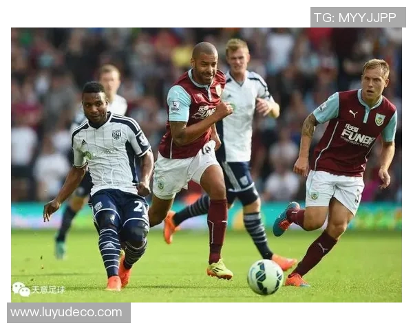 赫尔城与西布朗激战正酣精彩直播全程回顾与分析