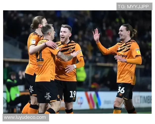 伯明翰与利兹联激战正酣谁能在这场较量中笑到最后