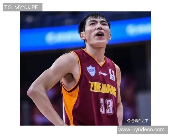 吴前：从青涩少年到篮球场上的领袖之路与辉煌成就探讨