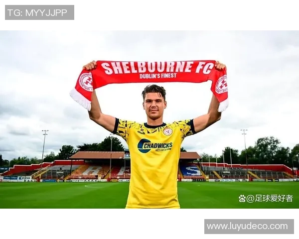 卡拉巴克与奥林的精彩对决揭示足球战术与团队合作的魅力