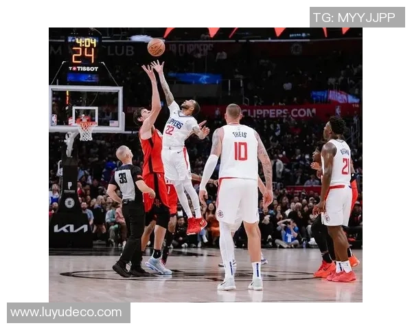 观看今天猛龙对阵骑士的精彩直播赛事分析与球员表现解读