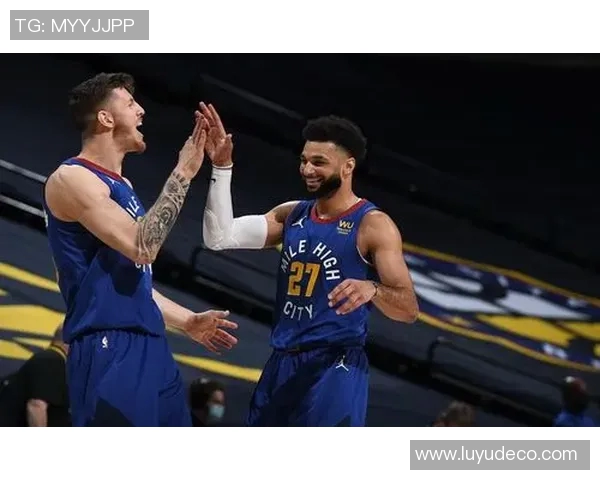 勇士与马刺激战正酣CCTV5直播精彩瞬间回顾与分析