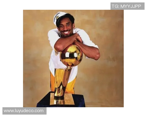 科比布莱恩特的传奇人生与篮球精神如何影响全球球迷与后辈运动员