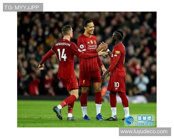 范戴克如何在足球场上展现领导力与技术魅力引领球队走向胜利